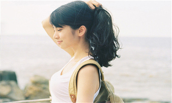 重庆帮人生孩子的女人叫什么,帮忙女人生孩子